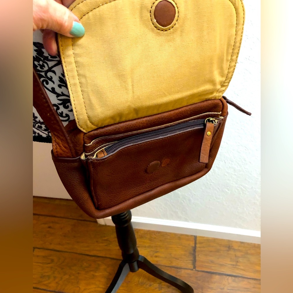 Duluth Trading Co. Brown Leather Crossbody Bag - Picture 3 of 15